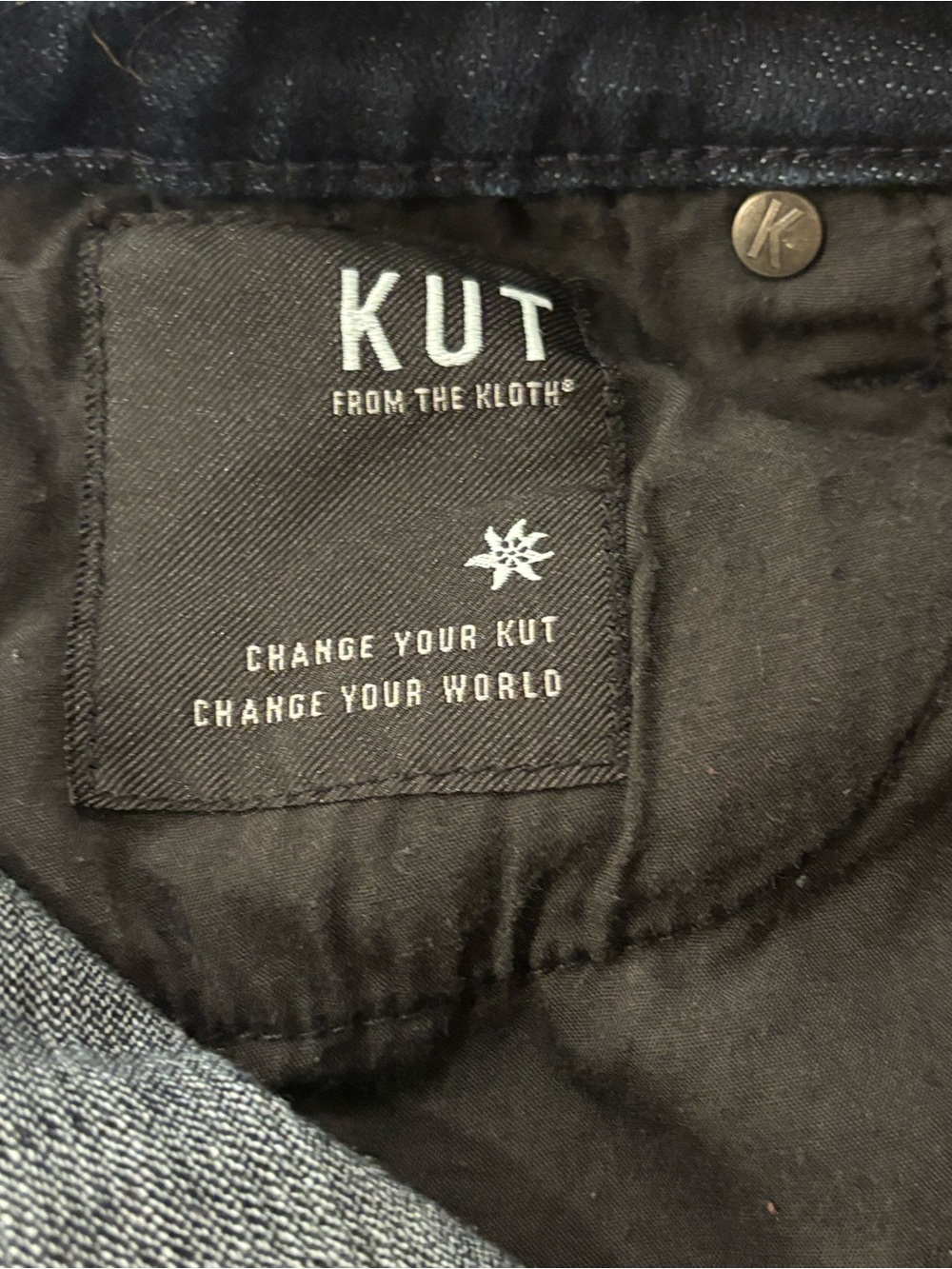 KUT from the Kloth Catherine Boyfriend Jeans - Size 4 - Picture 7 of 11